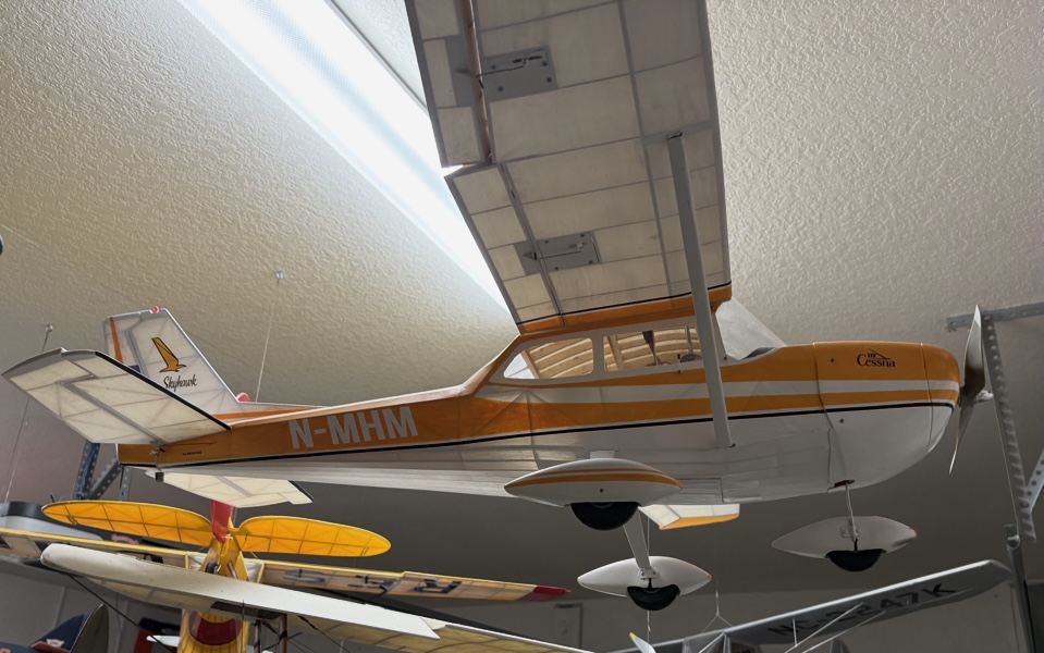 Cessna Skyhawk.jpg